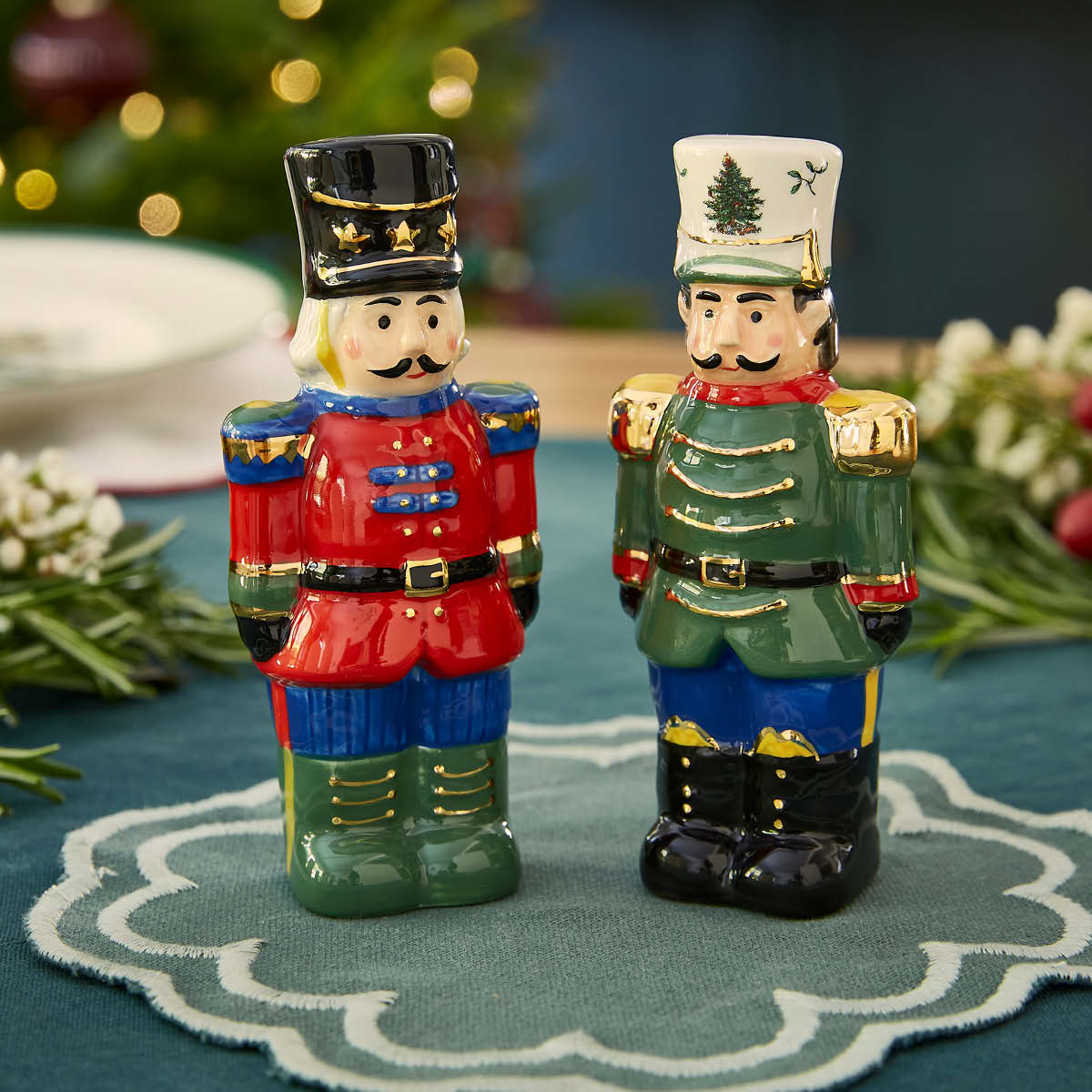 Christmas Tree 4.5 Inch Nutcracker Salt & Pepper Shakers image number null